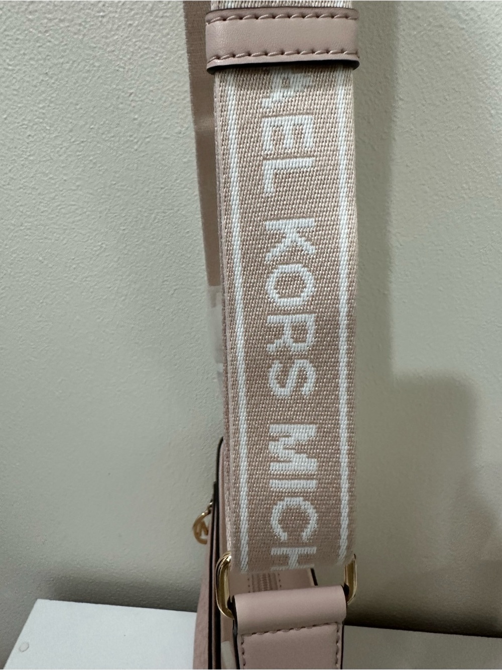 Michael Kors - Picture 3 of 10
